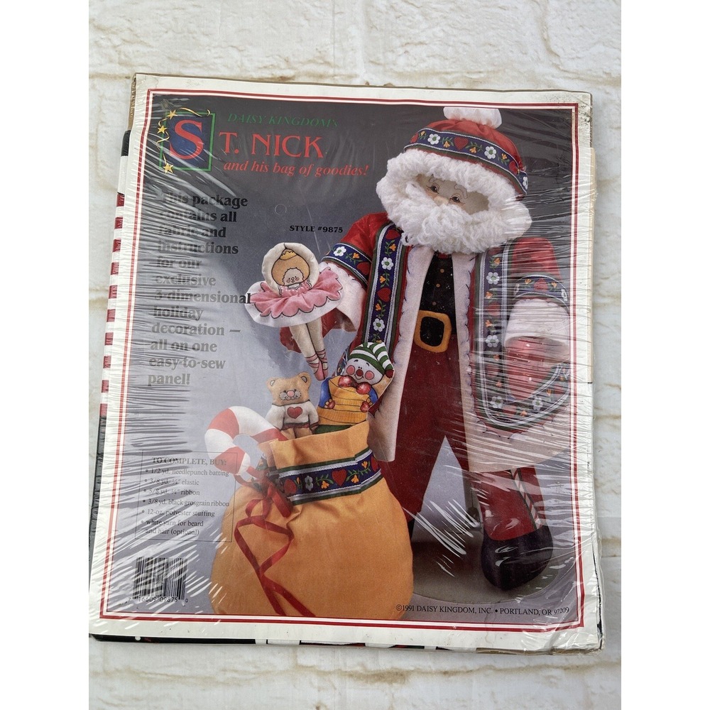 Daisy Kingdom Saint Nick Santa Bag of Goodies Toys Craft Sewing Kit VTG Figure